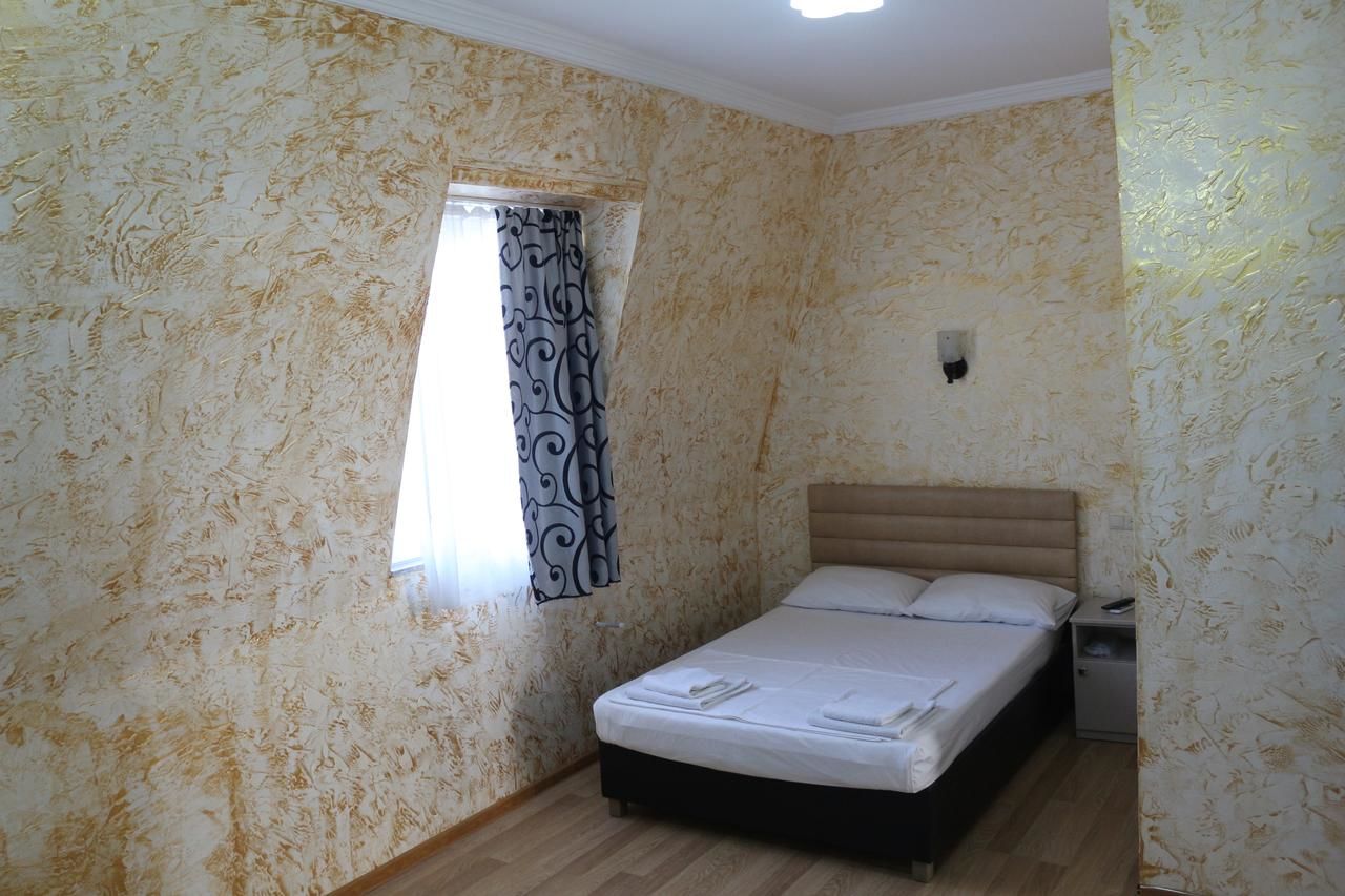 Отели типа «постель и завтрак» Roof Inn Батуми-34