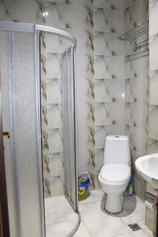Отели типа «постель и завтрак» Roof Inn Батуми-38
