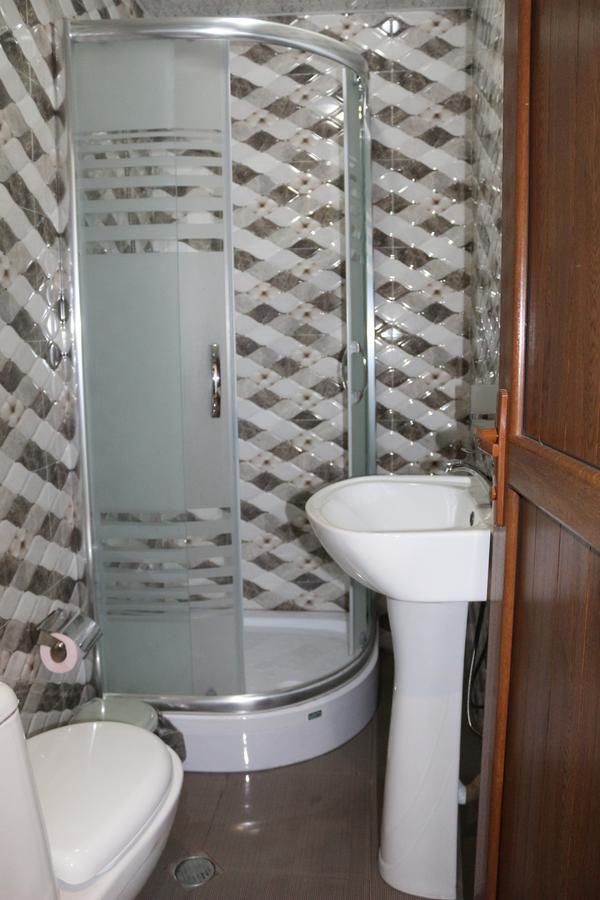 Отели типа «постель и завтрак» Roof Inn Батуми-46