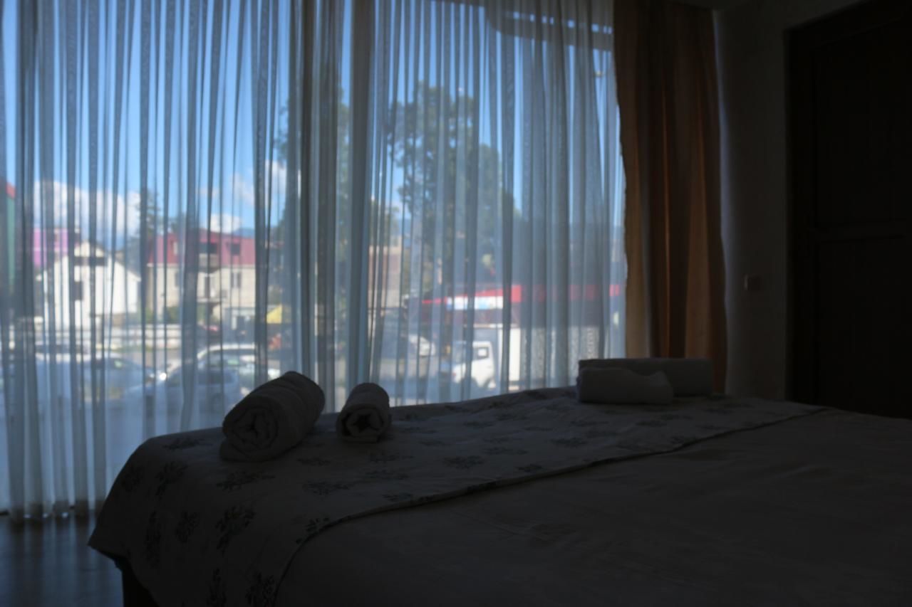 Отели типа «постель и завтрак» Roof Inn Батуми-48