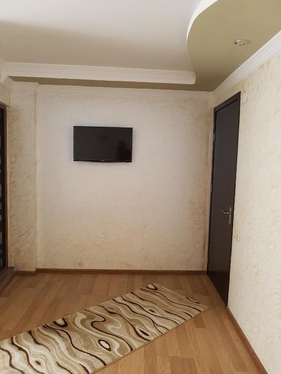 Отели типа «постель и завтрак» Roof Inn Батуми-52