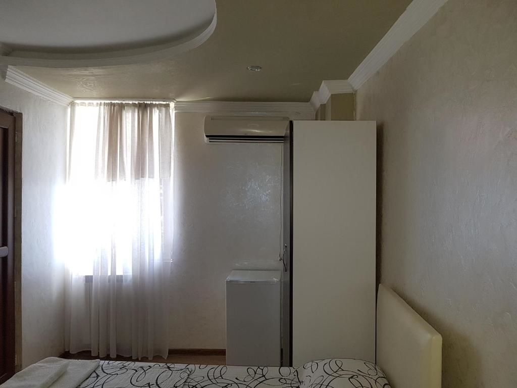 Отели типа «постель и завтрак» Roof Inn Батуми-59
