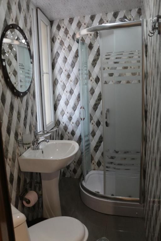 Отели типа «постель и завтрак» Roof Inn Батуми-66