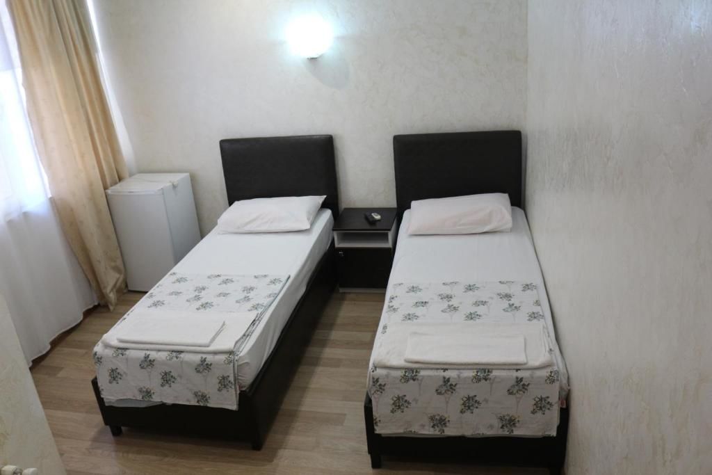 Отели типа «постель и завтрак» Roof Inn Батуми-67