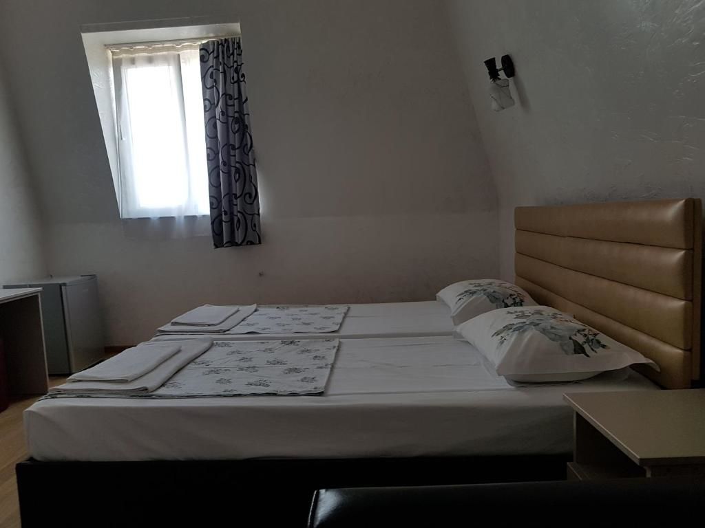 Отели типа «постель и завтрак» Roof Inn Батуми-79