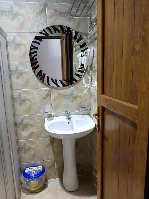 Отели типа «постель и завтрак» Roof Inn Батуми-84