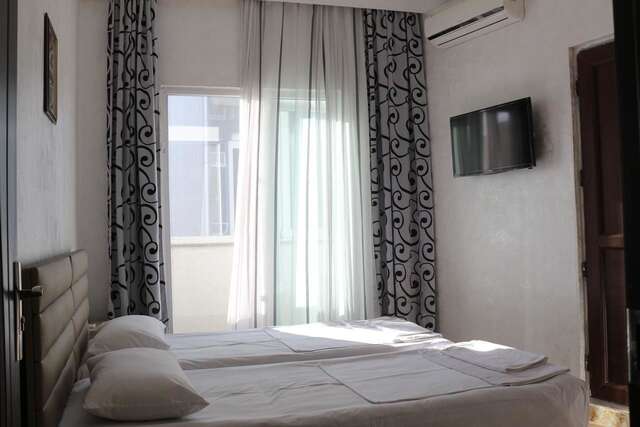 Отели типа «постель и завтрак» Roof Inn Батуми-22
