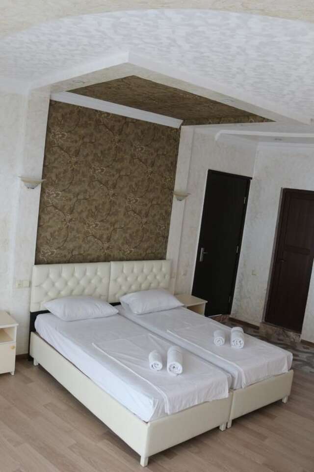Отели типа «постель и завтрак» Roof Inn Батуми-42