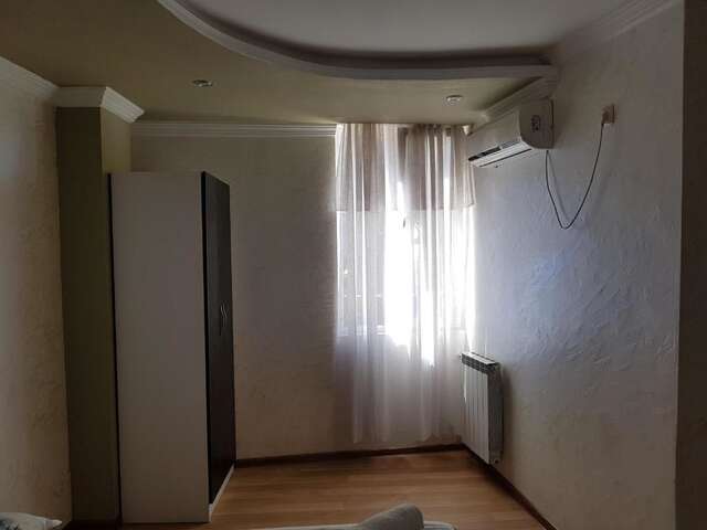 Отели типа «постель и завтрак» Roof Inn Батуми-52