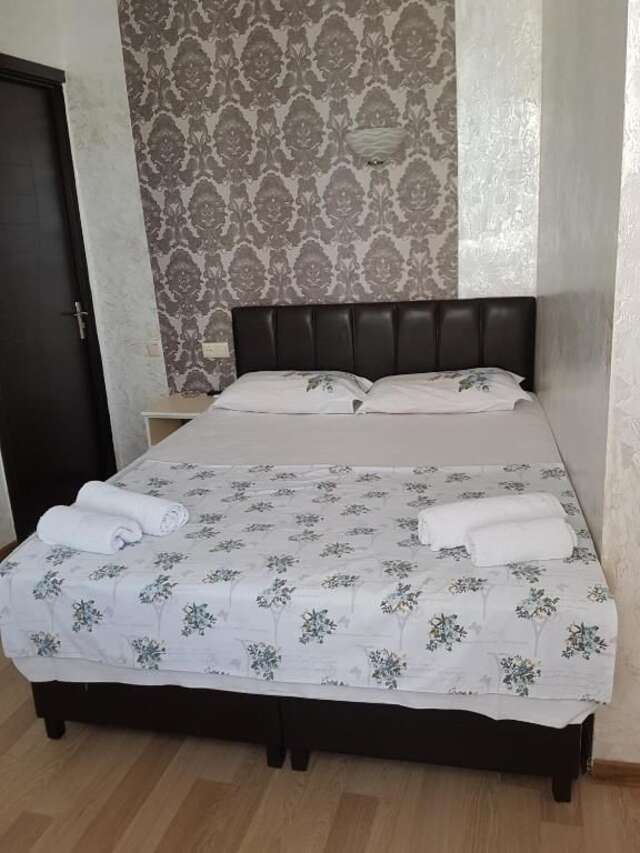 Отели типа «постель и завтрак» Roof Inn Батуми-70