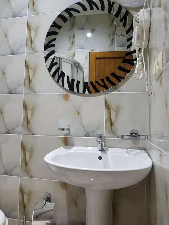 Отели типа «постель и завтрак» Roof Inn Батуми-76