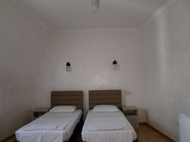 Отели типа «постель и завтрак» Roof Inn Батуми-84
